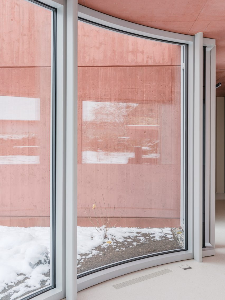 Clinic in Anif by Steiner Architecture