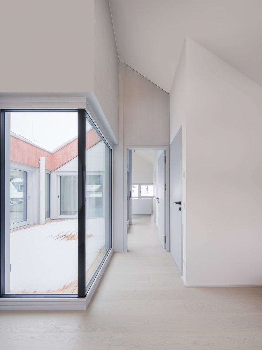 Clinic in Anif by Steiner Architecture