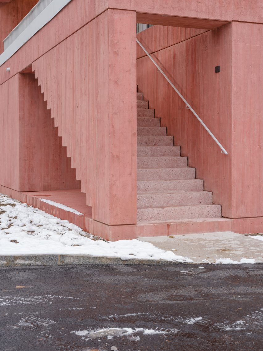 Clinic in Anif by Steiner Architecture