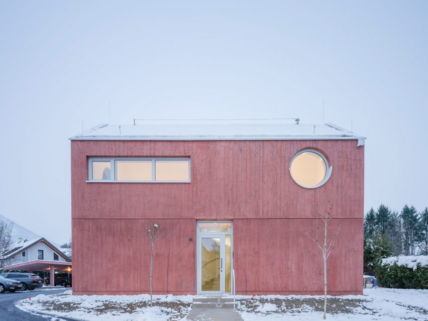 Clinic in Anif by Steiner Architecture