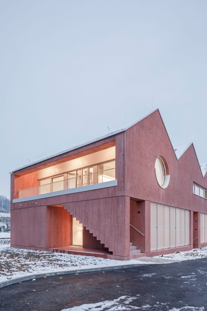 Clinic in Anif by Steiner Architecture