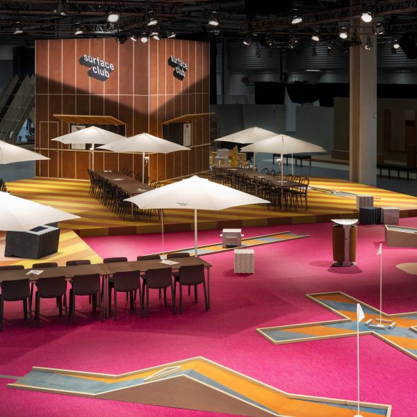Pin mini-golf course by Lab La Bla
