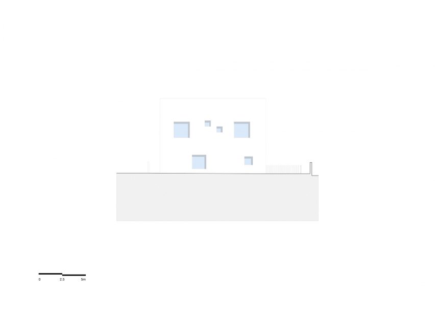 Elevation of SV House by Spaceworkers in Portugal