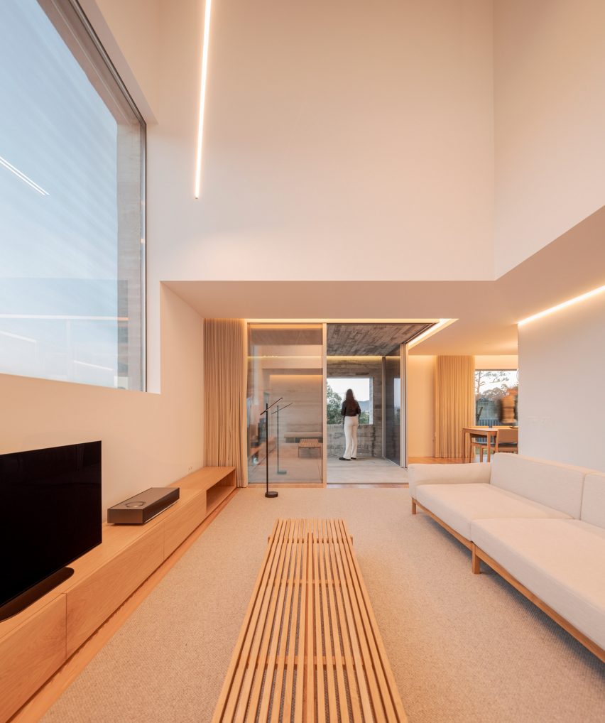 SV House by Spaceworkers in Portugal