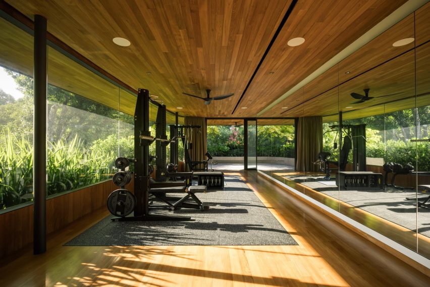 Touching Eden House by Wallflower Architecture + Design