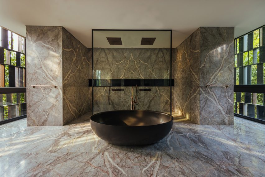 Touching Eden House by Wallflower Architecture + Design