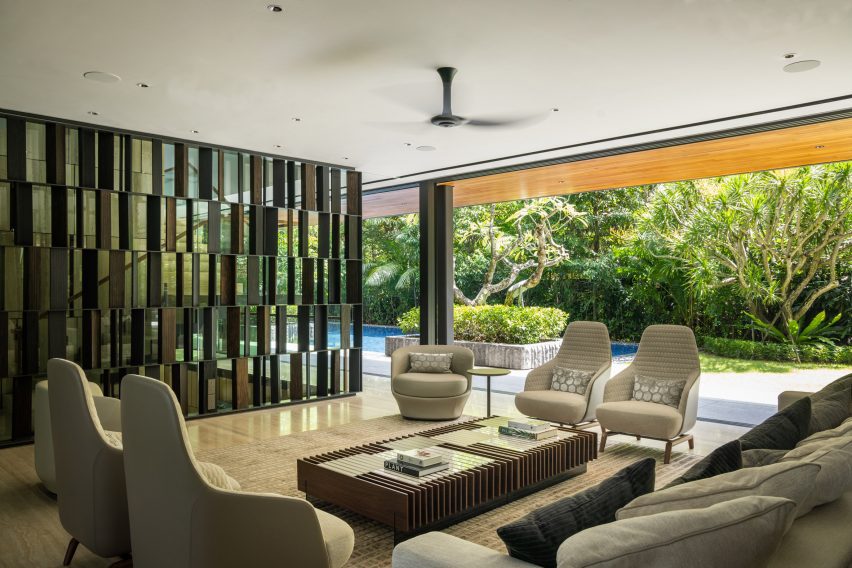 Touching Eden House by Wallflower Architecture + Design