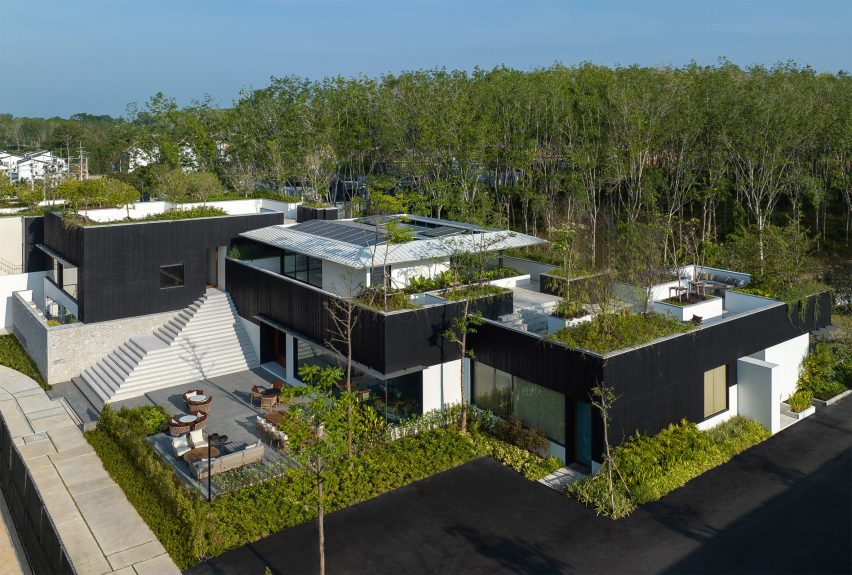 Tree O'Clock community centre in Thailand by Studio Locomotive