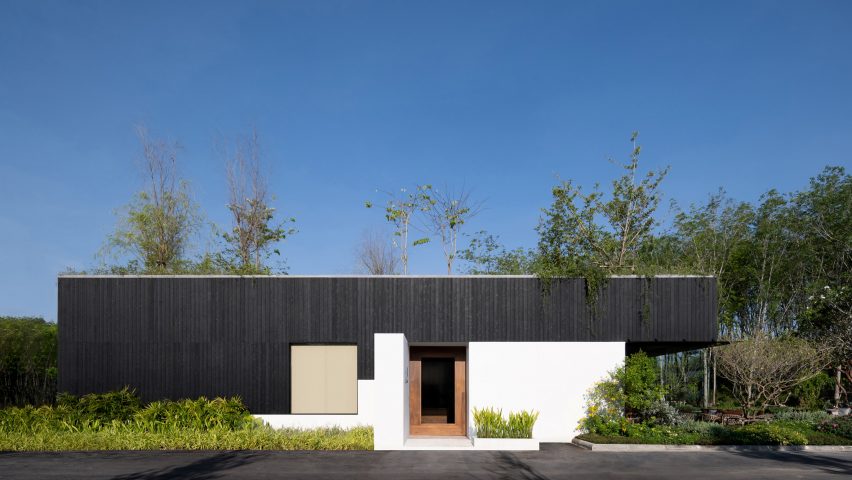 Tree O'Clock community centre in Thailand by Studio Locomotive