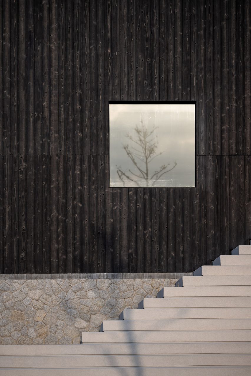 Tree O'Clock community centre in Thailand by Studio Locomotive
