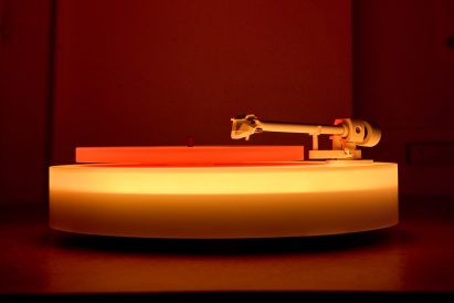 Side view of Turntable II at Paul Stolper Gallery