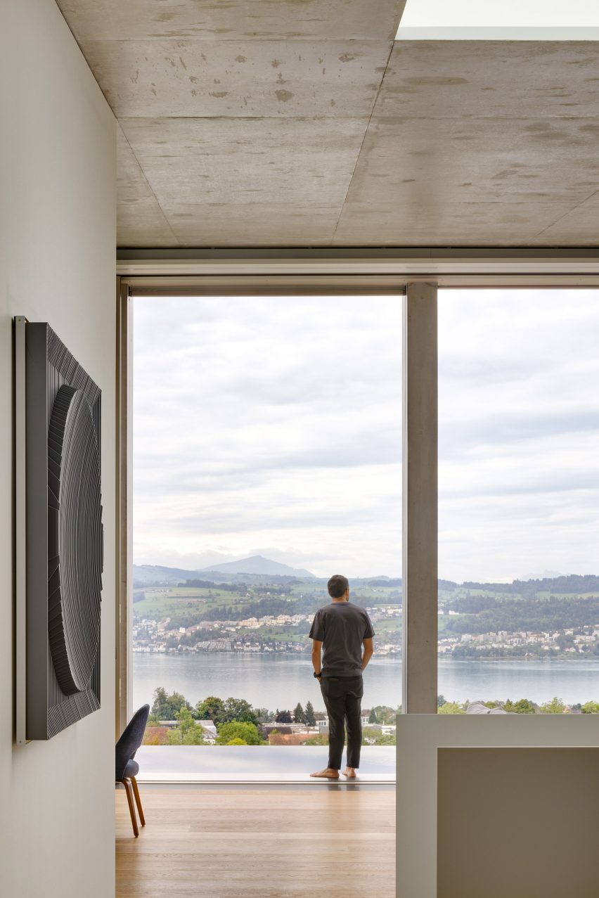 Uetikon villa by Pérez Palacios Arquitectos Asociados