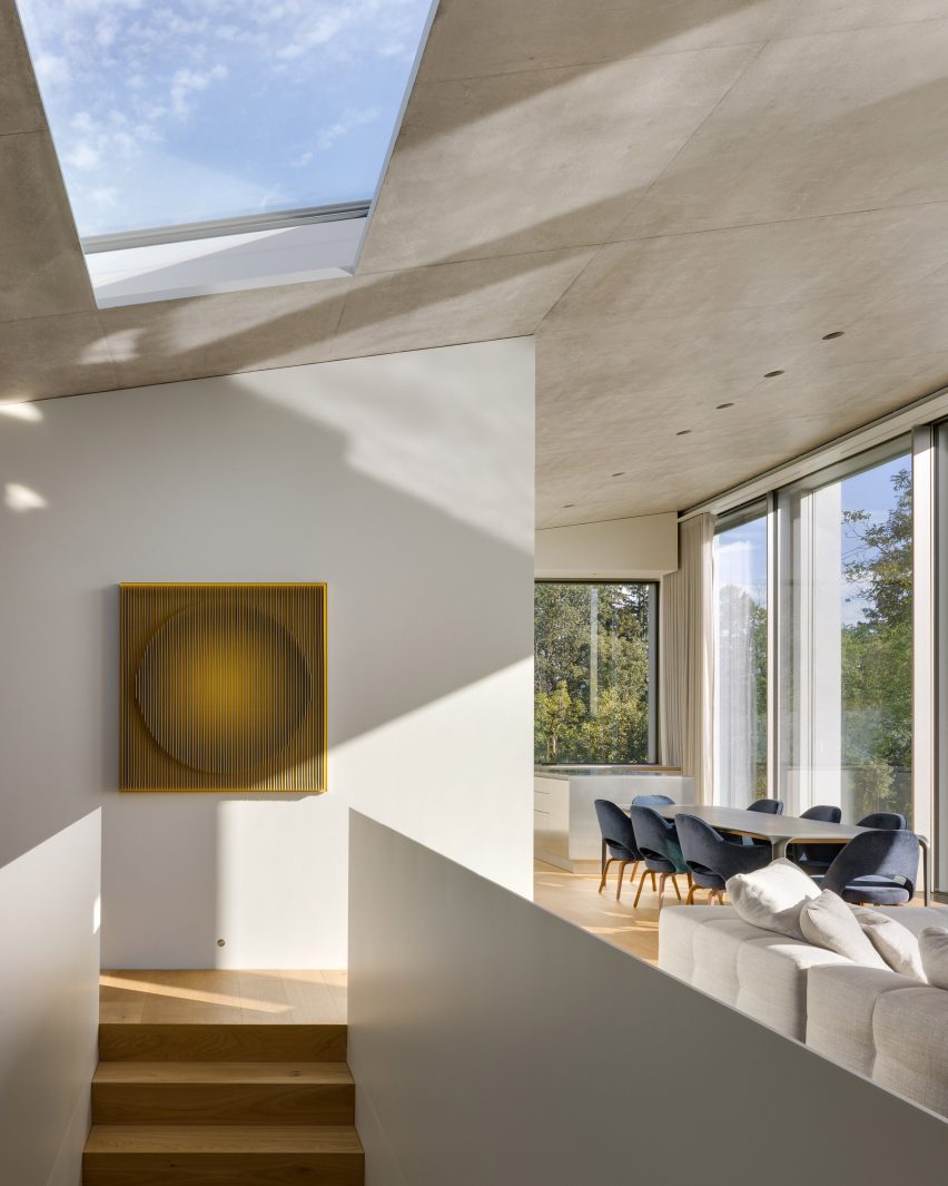 Uetikon villa by Pérez Palacios Arquitectos Asociados