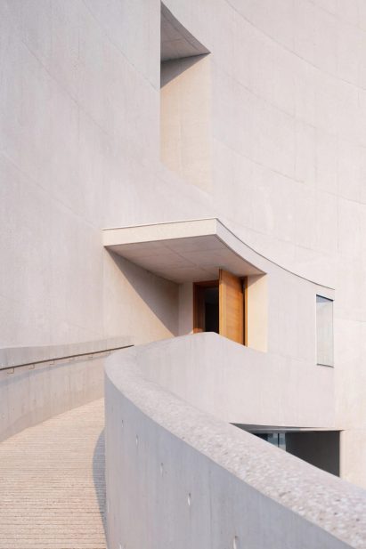 Vector Architects concrete music chapel
