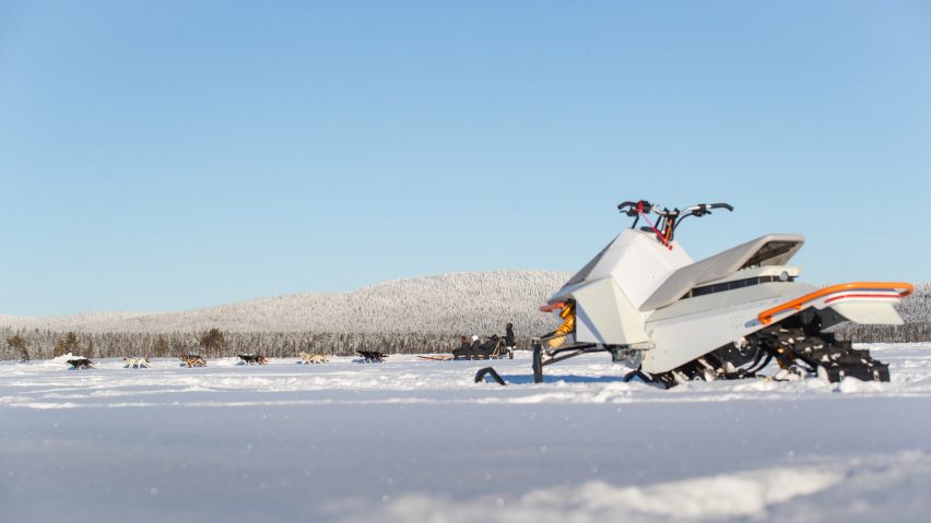 Alfa snowmobile by Vidde and Pininfarina from behind