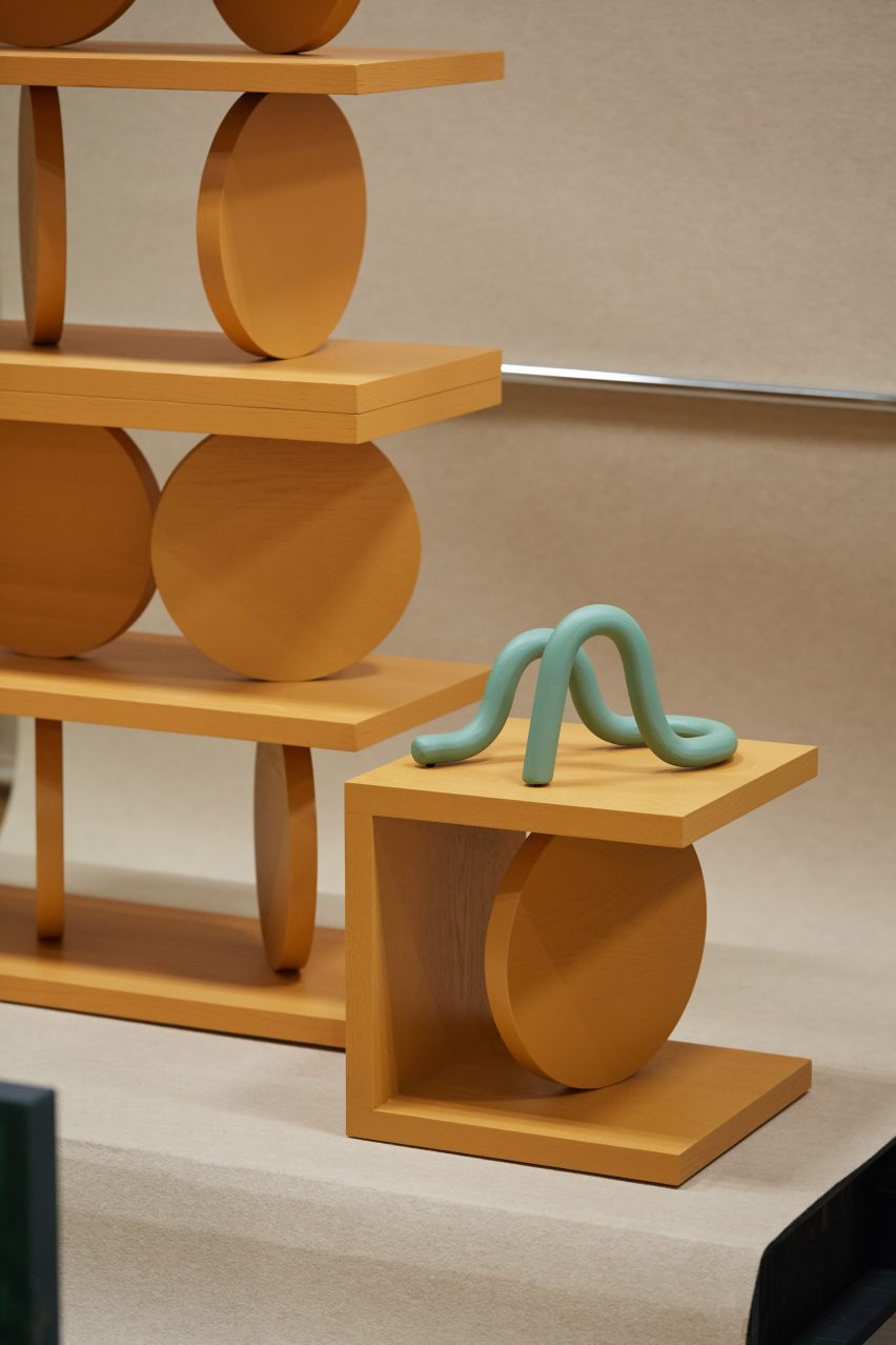 Kwangho Lee's Pirouette shelf in wood
