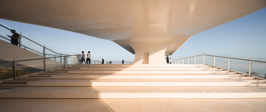 Yunhai Forest Service Station by Line+ Studio