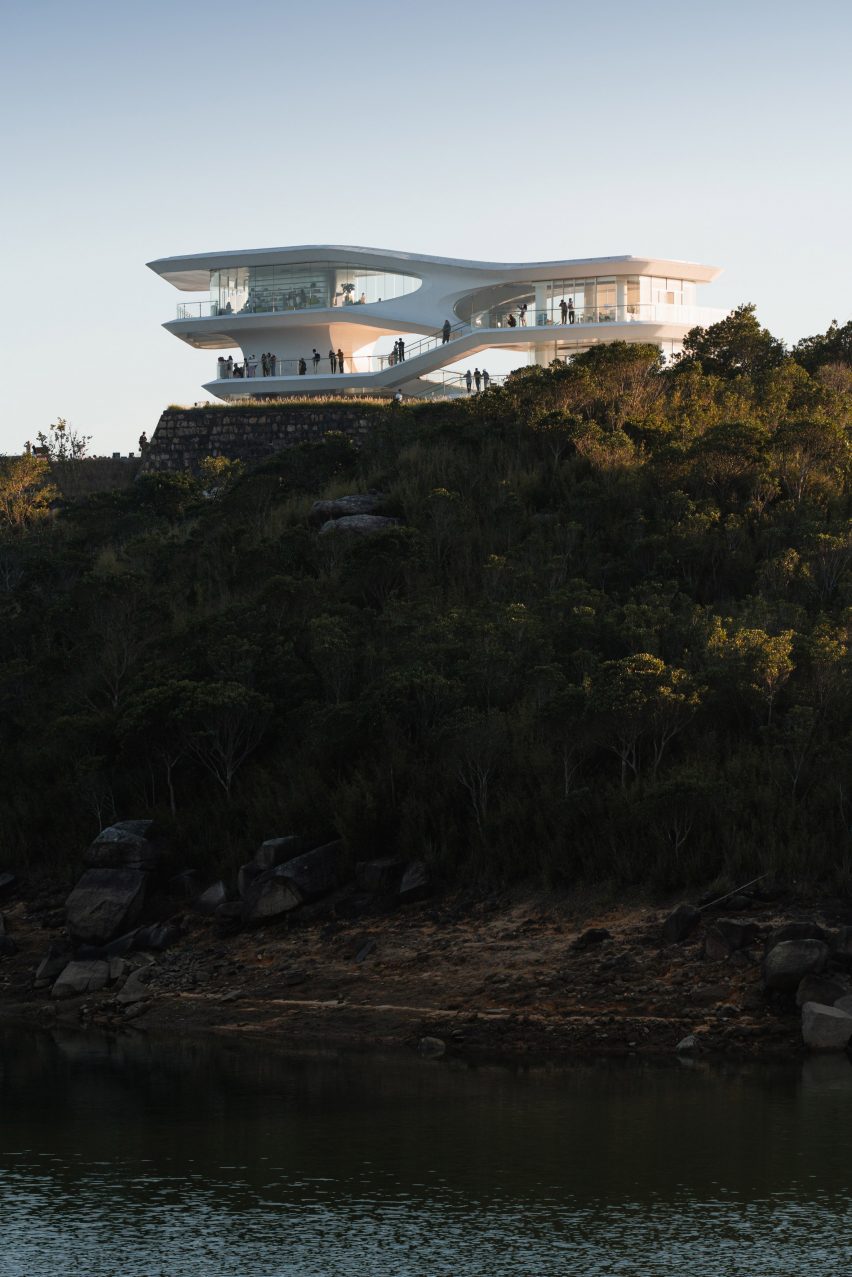 Yunhai Forest Service Station by Line+ Studio