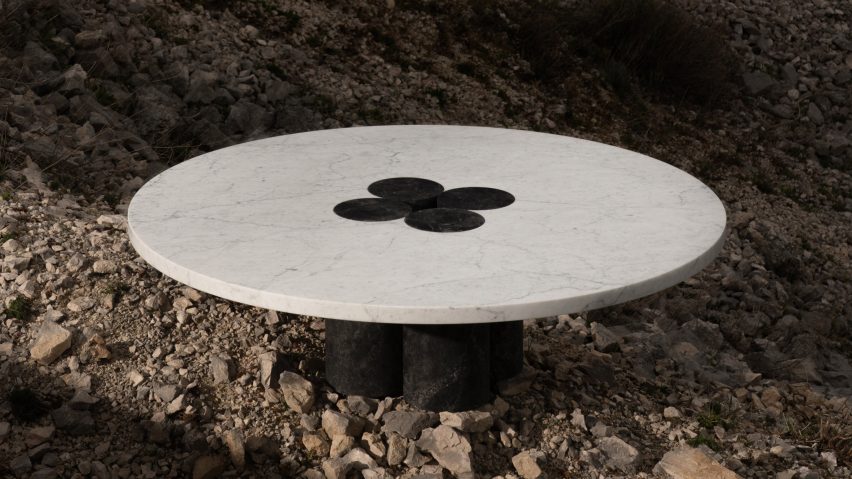 Photo of table by Agglomerati