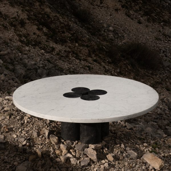 Photo of table by Agglomerati