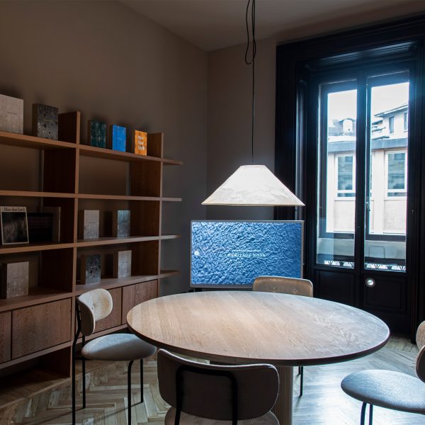 Photo of the Hosoo showroom in Milan