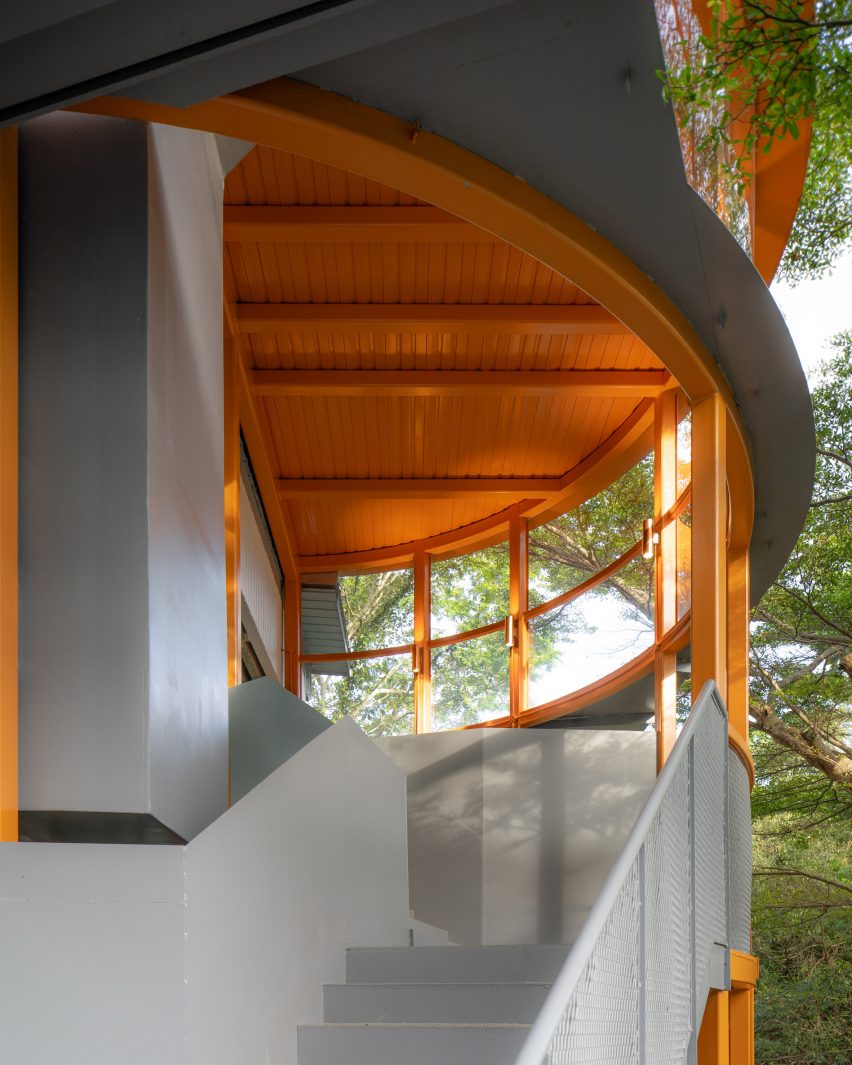 Staircase in a cylindrical volume by OMA