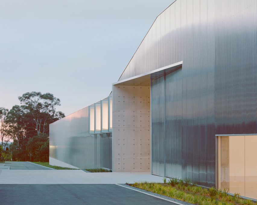 Powerhouse Museum Discovery Centre by Lahznimmo Architects in Sydney