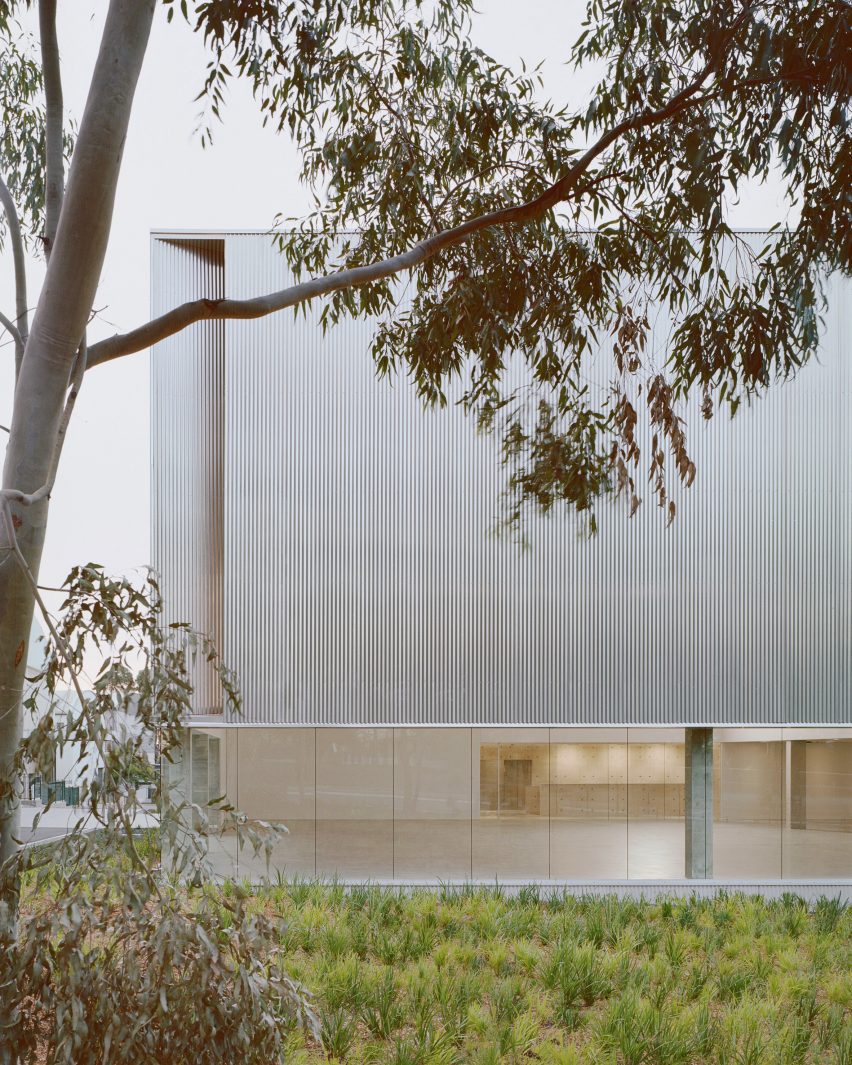 Powerhouse Museum Discovery Centre by Lahznimmo Architects in Sydney