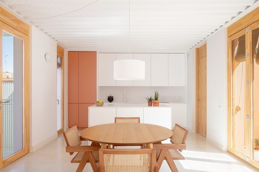 Churruca apartment block by Be Studio