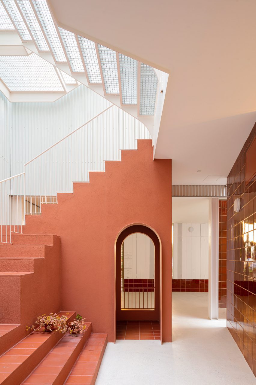 Churruca apartment block by Be Studio