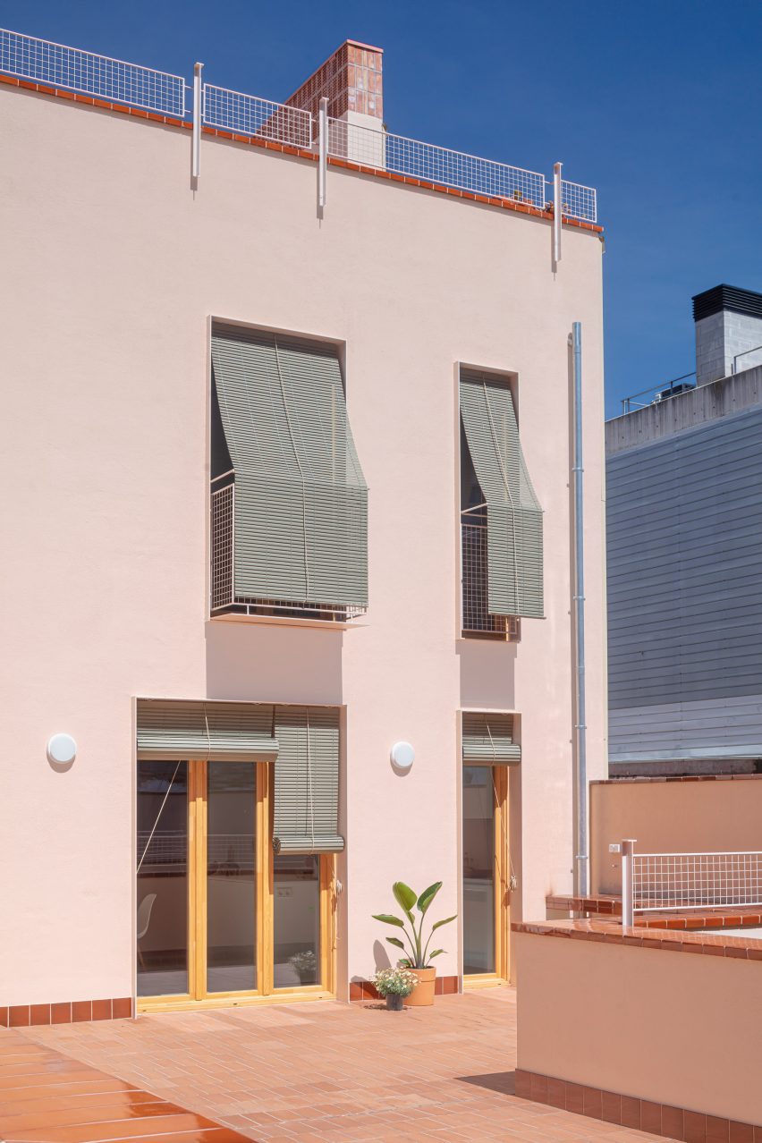 Churruca apartment block by Be Studio