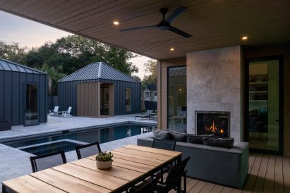 Living space overlooking the pool