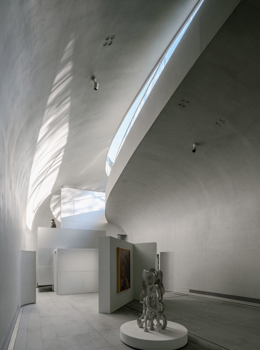 MAHA Art Centre by BUZZ in Beijing