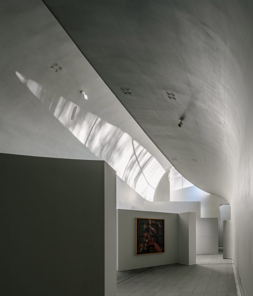 MAHA Art Centre by BUZZ in Beijing