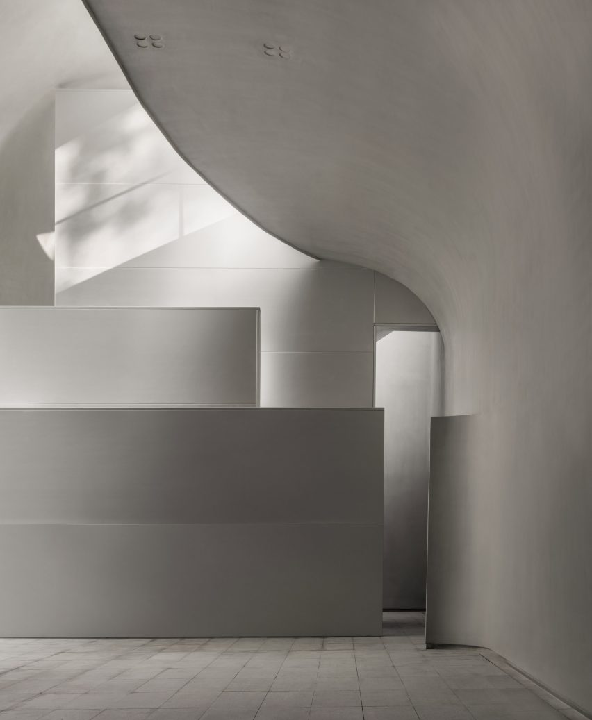 MAHA Art Centre by BUZZ in Beijing