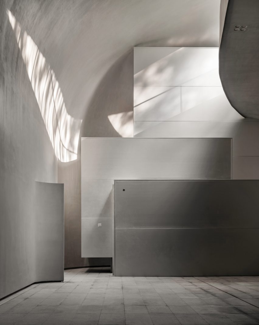 MAHA Art Centre by BUZZ in Beijing
