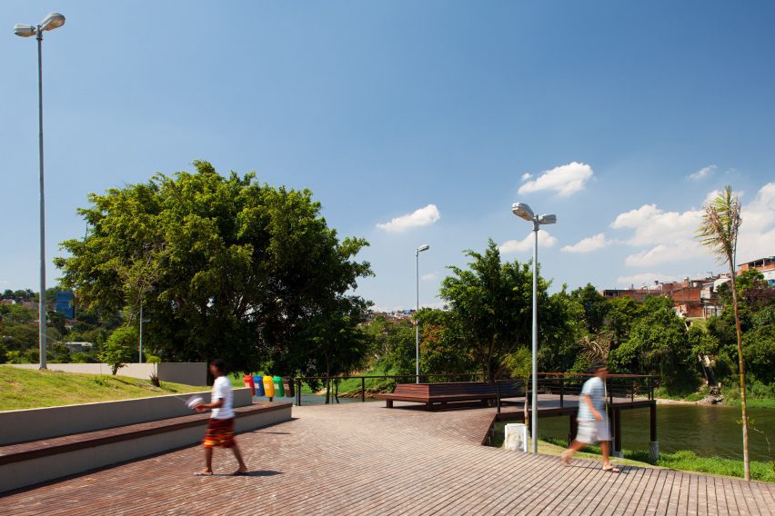 Public space at Cantinho do Céu