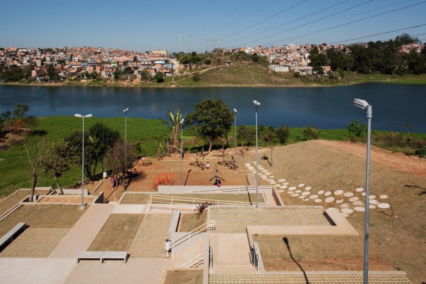 Urban landscaping at Cantinho do Céu