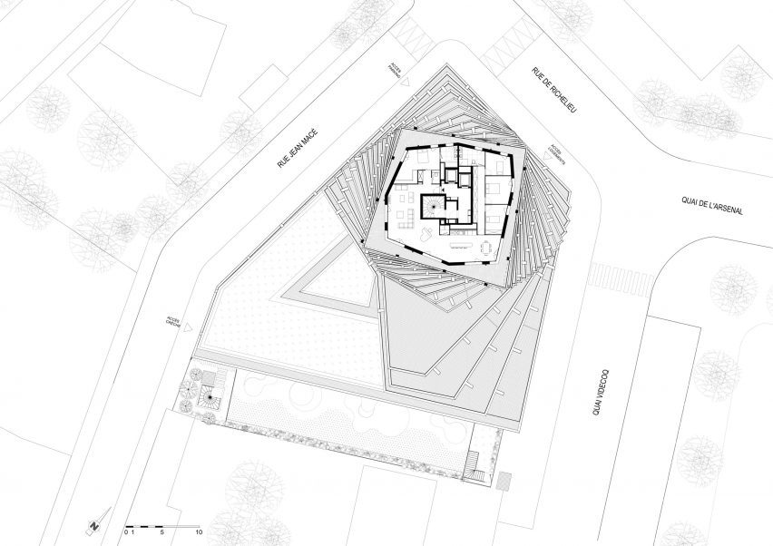 17th floor plan of The Alta Tower by Hamonic + Masson & Associés