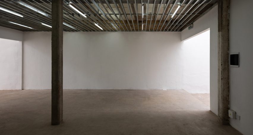 Studio with metal ceiling