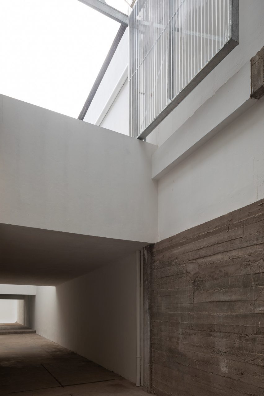 Concrete wall