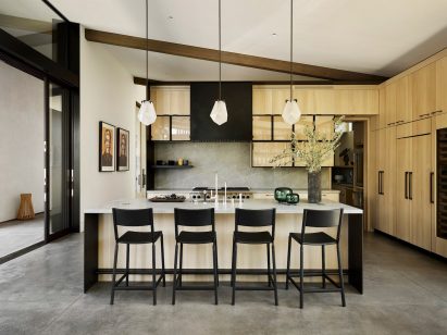 Kitchen with a breakfast bar