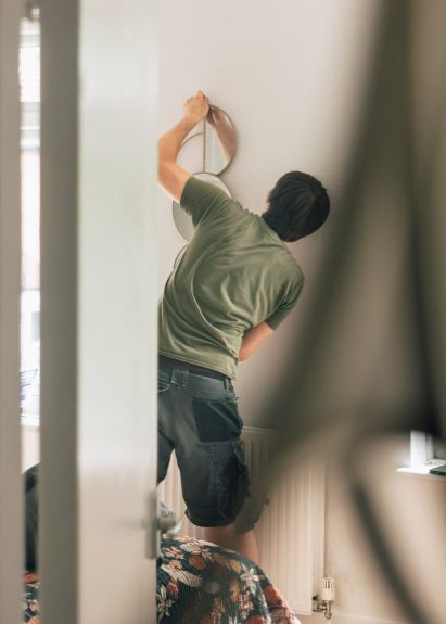 Furnishing Futures volunteer working on a home