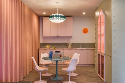 Kitchen in Pops apartment by Furora Studio