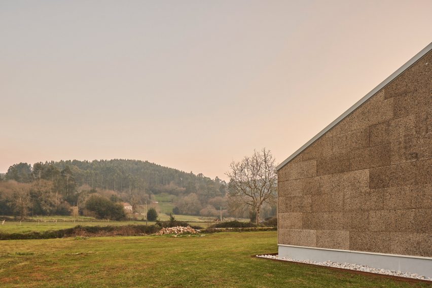 The Cork and Wood House by Gurea Arquitectura Cooperativa in Spain
