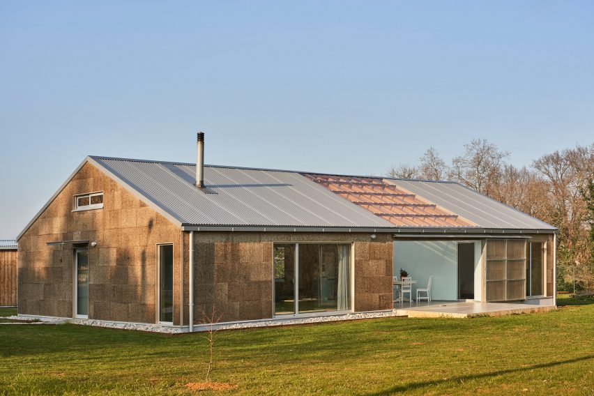 The Cork and Wood House by Gurea Arquitectura Cooperativa in Spain