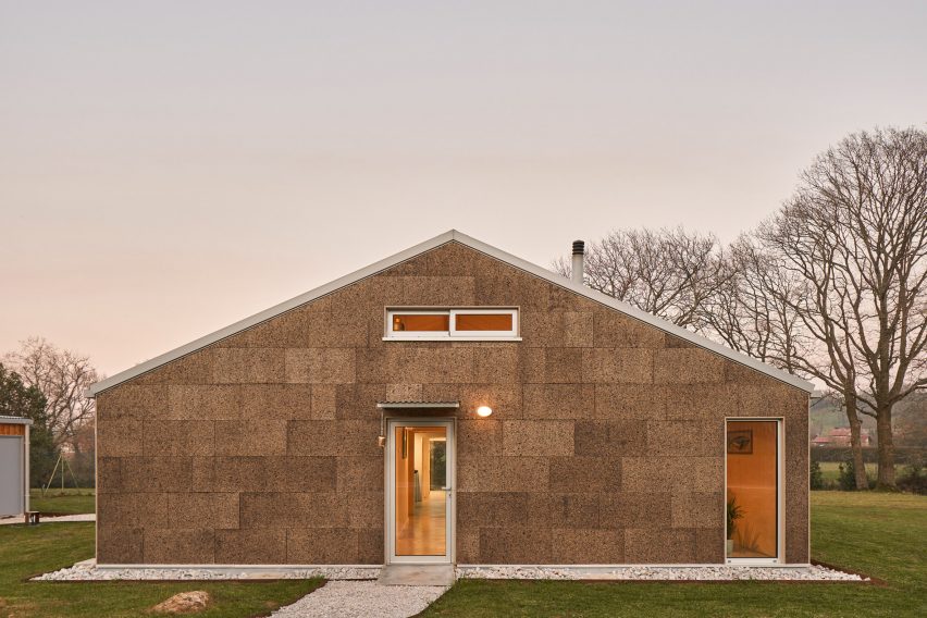 The Cork and Wood House by Gurea Arquitectura Cooperativa in Spain