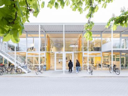 Glass facade of The Study Pavilion at TU Braunschweig by Gustav Düsing and Max Hacke in Germany
