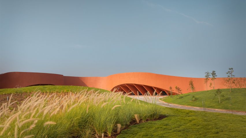 Hampin Arts Lab by Sameep Padora Associates in India