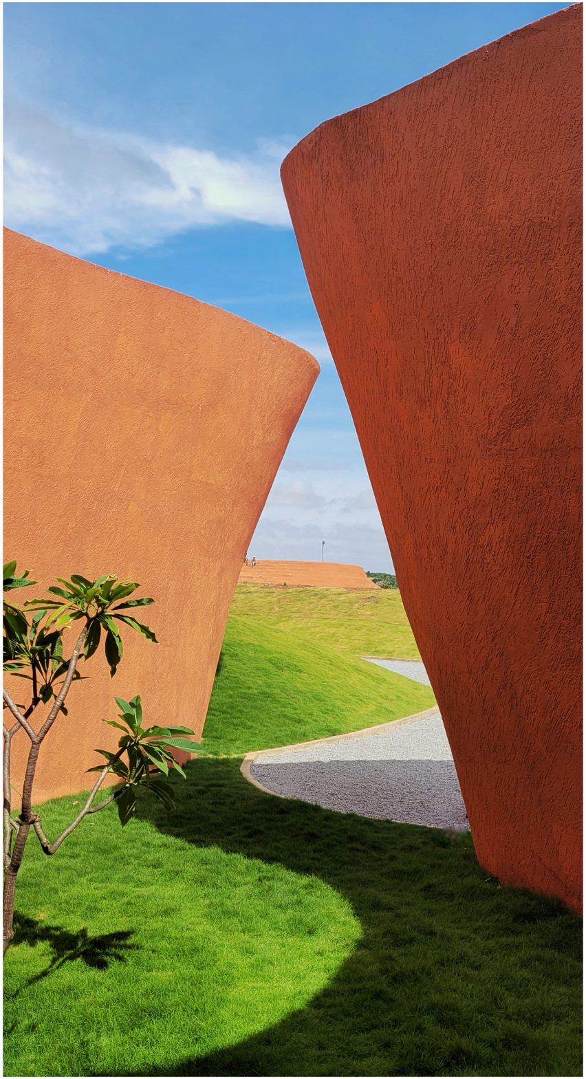 Hampi Arts Lab by Sameep Padora Associates in India